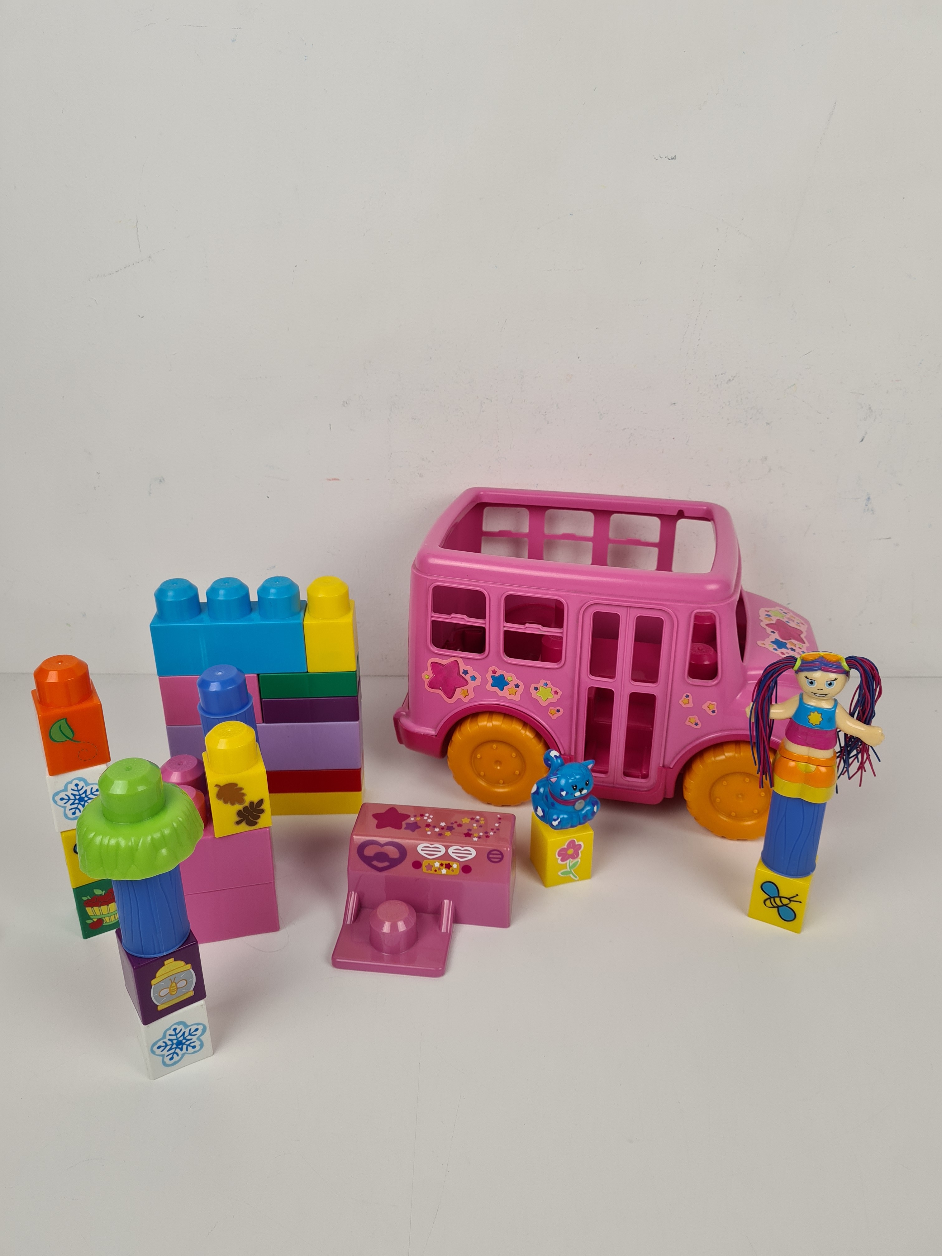 Voir photo 3 de Jeux de Constructions - Mega Block Sachet Bus avec accessoire - 1 KG Jeux de Constructions - Mega Block Sachet Bus avec accessoire - 1 KG Bon état - Vue 3 -